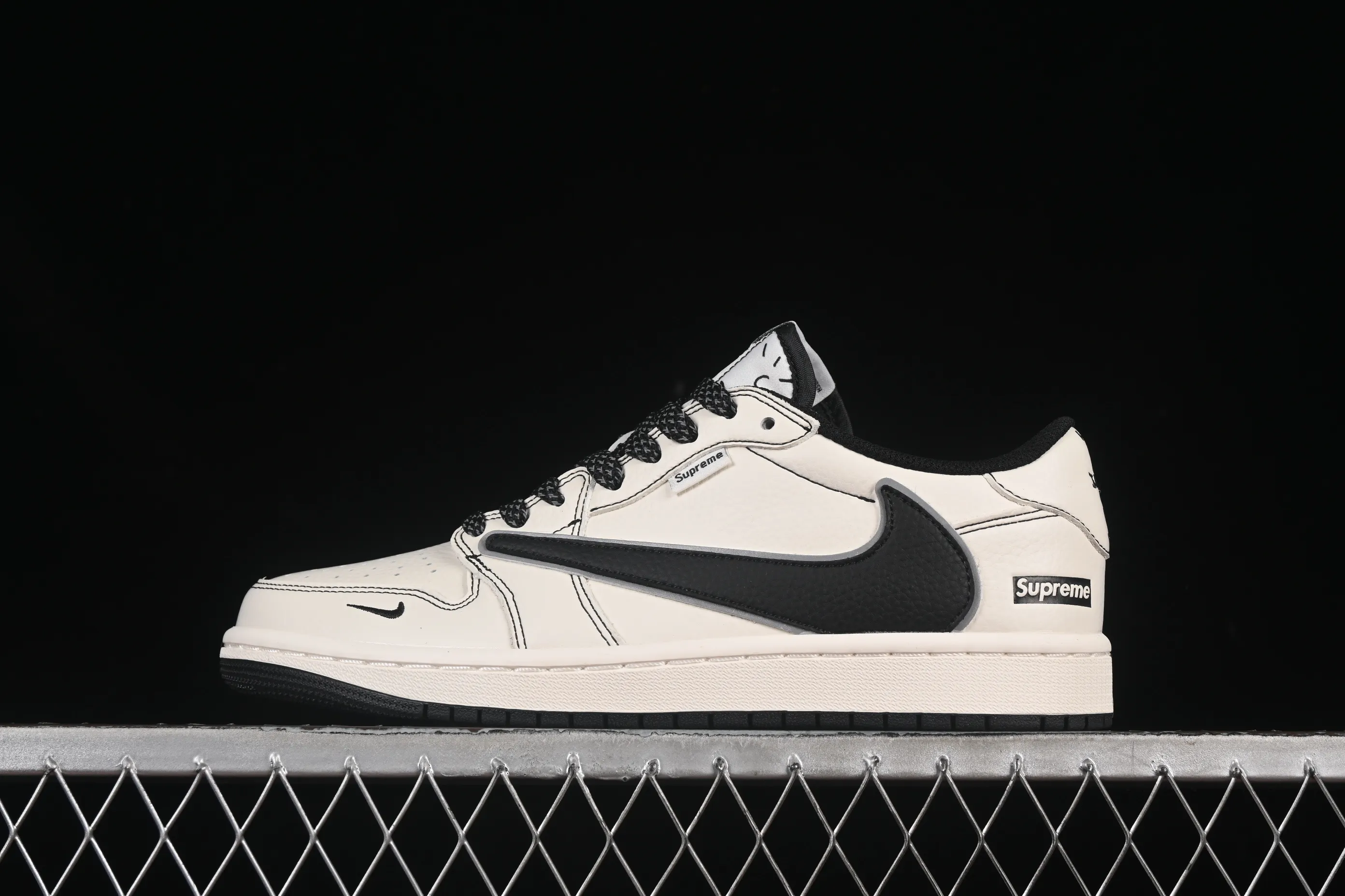 All categories Air Jordan Jordan series basketball shoes Air Jordan 1 Low High-end customized low-top sneakers Travis Scott x Fragment Design x Air Jordan 1 Low OG SP AJ1 joint model low-top cultural casual sneakers DH0223-311